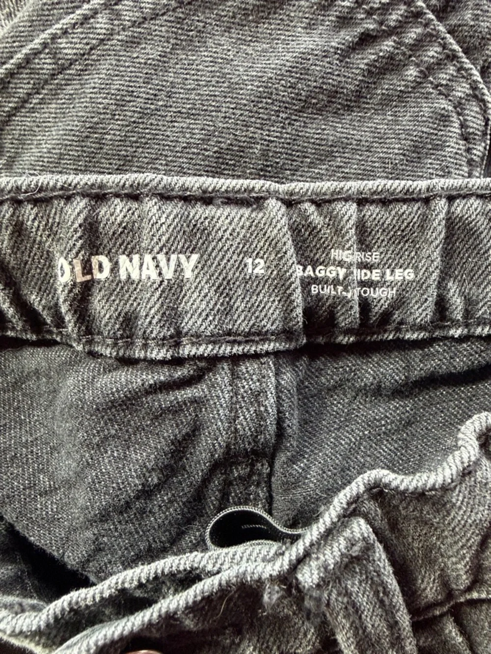 Old Navy Two-Tone Panel Gray/Charcoal High Rise Baggy Wide Leg Jeans (Size 12) - Picture 3 of 5